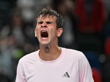 deportes/tenis/20261017/jodar-sigue-sonando-grande-acepta-reto-medirse-davidovich-titulo-shanghai_470711