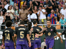 deportes/futbol/la-liga/20261017/barca-no-entiende-frenos-cartuja-doblega-betis-partido-lleno-tension_470783