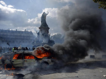 internacional/20261018/primer-ministro-frances-senala-izquierdista-melenchon-disturbios-responsabilidad-politica_470845