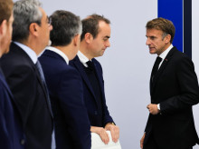 internacional/20261018/cero-autocritica-parte-macron-despues-disturbios-graves-ultimos-anos-francia_471008