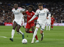 deportes/futbol/la-liga/20261018/real-madrid-sevilla-directo-sigue-vivo-jornada-9-laliga-ea-sports_470929