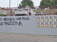 espana/madrid/20261019/aparecen-pintadas-vandalicas-rivas-insultos-contra-concejal-pp-ayuso-estupida-sociopata_471182