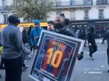 deportes/futbol/20261019/radicales-extrema-izquierda-roban-camiseta-firmada-messi-violentas-protestas-paris_471178