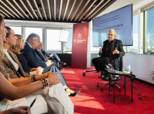 religion/20261021/visita-monsenor-arguello-debate-imagenes_471911