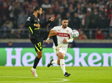 deportes/futbol/champions-league/20261021/indignacion-total-atletico-uefa-penalti-sobre-hancko-omitio-var_472038