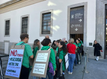 espana/madrid/20261021/cientos-docentes-claman-museo-reina-sofia-educacion-publica-calidad_472190