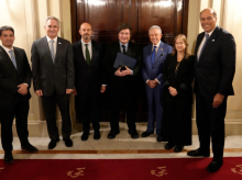 internacional/20261021/milei-diferencia-sanchez-reunio-madrid-representante-israel_472316