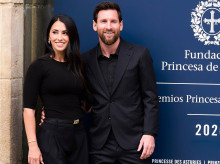 gente/20261022/messi-desata-locura-llegada-oviedo-junto-antonella-roccuzzo-recibir-princesa-asturias_472733