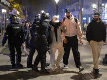 espana/cataluna/barcelona/20261026/vox-reclamara-nacionalidad-128-detenidos-violentos-disturbios-barcelona_473853