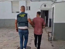 espana/comunidad-valenciana/20261025/vox-exige-deportacion-inmediata-extranjeros-delinquen-espana-brutal-apunalamiento-magrebi-mujer-benicarlo_473546