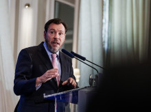 espana/madrid/20261026/puente-critica-dimision-delegado-gobierno-madrid-no-podemos-enfadarnos-cuando-no-cuentan-nosotros_473768