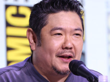 cine-tv-series/20261026/muere-46-anos-actor-doblaje-eric-bauza-voz-bugs-bunny-pato-lucas_473785