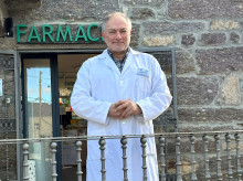 espana/galicia/20261028/pp-ficha-alcaldia-este-pueblo-orense-farmaceutico-21-anos-detras-mostrador_474701