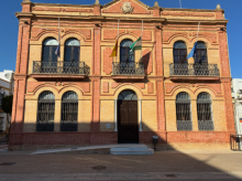 espana/andalucia/20261030/san-juan-puerto-llora-fatima-banez-huelva-reabre-heridas-accidente-adamuz_475345