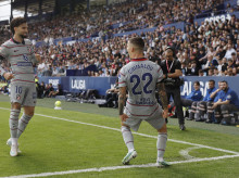 deportes/futbol/la-liga/20261031/atleti-gana-levante-ritmo-baena_475955