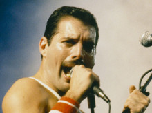 cultura/20260823/subastan-piano-microfono-freddie-mercury-lider-queen_451547