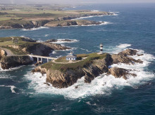 espana/galicia/20260812/eclipse-pone-alerta-galicia-200-agentes-vigilancia-reforzada-playas-acantilados-faros_448475