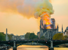 religion/iglesia/20260926/fuego-reescribio-alma-francia-cenizas-notredame-viaje-leon-xiv_461602