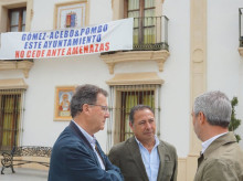 espana/andalucia/sevilla/20260609/fondo-americano-exige-1500-mes-cada-concejal-burguillos-saldar-deuda-heredada-psoe_426622