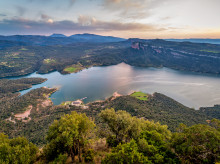 sociedad/sociedad-medio-ambiente/20260226/embalses-espanoles-poco-eficientes-pierden-cada-ano-10-agua-evaporacion_388960