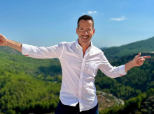 espana/comunidad-valenciana/20260301/quien-ferran-cano-punt-recurre-presentador-estrella-fallas-2026_389929