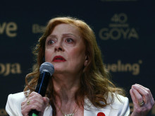 cine-tv-series/20260227/susan-sarandon-alimenta-ego-sanchez-antes-goya-guapo-alto-esta-lado-correcto-historia_390406