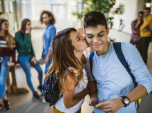 familia/20260304/adolescente-enamorado-primera-vez-estos-son-5-mensajes-debes-decirle_391718