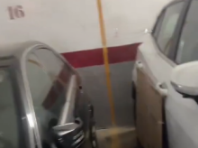 motor/20260307/peculiar-solucion-conductor-vecino-garaje-no-le-marque-puerta_392983