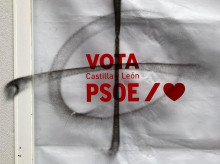 espana/castilla-y-leon/20260308/psoe-denuncia-pintadas-fascistas-destrozos-caseta-campana-valladolid_393524