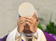 religion/vaticano/20260309/tiempo-dios-papa-propone-plan-24-horas-cambiara-cuaresma_393860