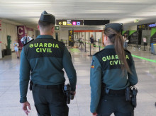 espana/baleares/20260316/detenidos-dos-pasajeros-africanos-colarse-fuerza-avion-conflicto-equipaje_396604