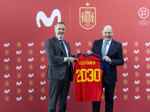 deportes/futbol/20260318/telefonica-rfef-firman-acuerdo-patrocinio-selecciones-espanolas-futbol-hasta-2030_397647