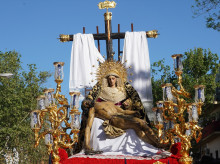 espana/andalucia/sevilla/20260331/miercoles-santo-sevilla-2026-horarios-e-itinerarios-oficiales-cofradias-cns_400146