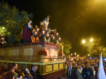 espana/la-voz-de-cordoba/religion-y-cofradias/20260327/salud-puerta-nueva-escribe-nuevos-versos-azahar_400760