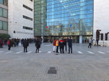 espana/comunidad-valenciana/20260327/hombre-enfrenta-5-anos-carcel-acusado-hacer-creer-mujer-tenian-relacion-estafarle43600-euros_401043