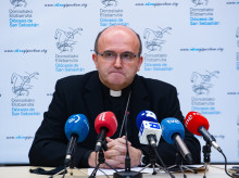 espana/comunidad-valenciana/20260414/obispo-munilla-sobre-trump-mensaje-papa-le-revuelto-como-agua-bendita-nina-exorcista_406663