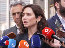 espana/madrid/20260417/ayuso-sale-defensa-alcalde-mostoles-peticion-fiscalia-investigarle-no-sabe-le-acusa_407989