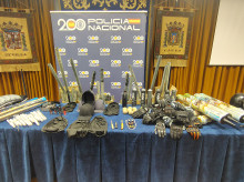 espana/la-voz-de-cordoba/provincia/20260418/policia-interviene-gran-cantidad-objetos-peligrosos-grupos-ultra-futbol-carlota_408335