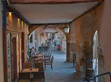 estilo-vida/viajar/20260421/madrid-sevilla-esta-ciudad-espana-bares-habitante_408963