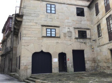 espana/galicia/20260422/edificio-civil-antiguo-mejor-conservado-pontevedra-casa-ligada-vino-hacia-campanario_409244
