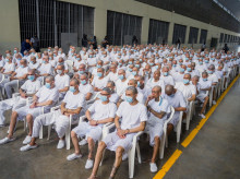 internacional/20260421/juicio-masivo-desde-prision-400-cabecillas-mara-salvatrucha-ms13-salvador_409284