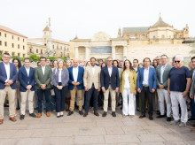 espana/la-voz-de-cordoba/actualidad/20260421/garriga-situa-vox-cordoba-como-unica-alternativa-carga-contra-bipartidismo_409304