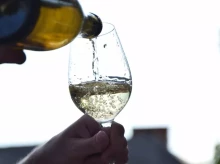 espana/galicia/20260421/rias-baixas-desafia-aranceles-trump-exportaciones-vino-eeuu-crecen-5_409436