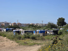 espana/baleares/20260421/saharauis-ibiza-estallan-contra-gobierno-desalojo-sanchez-parece-novio-mohamed-vi_409470