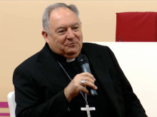 religion/20260422/obispo-canarias-habria-meter-mucha-gente-cayuco-5-dias-ver-como-llega_409544