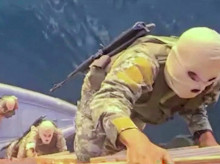 internacional/20260424/tuneles-navales-subterraneos-flota-mosquito-iran-ponen-jaque-ormuz_410062