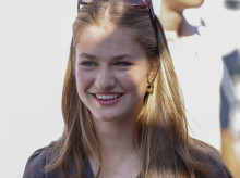 gente/20260425/bonito-video-princesa-leonor-remando-canoa-este-sabado-murcia_410970