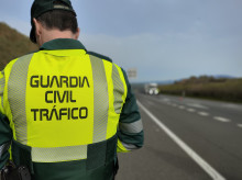 espana/comunidad-valenciana/20260427/motorista-muere-otros-dos-resultan-heridos-accidente-coche-cv245_411626