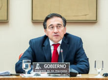 espana/20260427/albares-no-cree-ayude-nada-negociacion-levantar-sanciones-iran-estos-momentos_411688