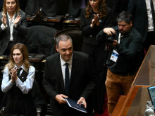 internacional/20260429/jefe-gabinete-mileimanuel-adorni-defiende-inocenciano-cometi-ningun-delito_412610